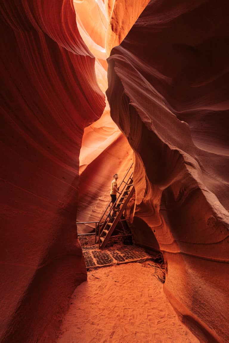Upper vs Lower Antelope Canyon: The Big Differences in 2024