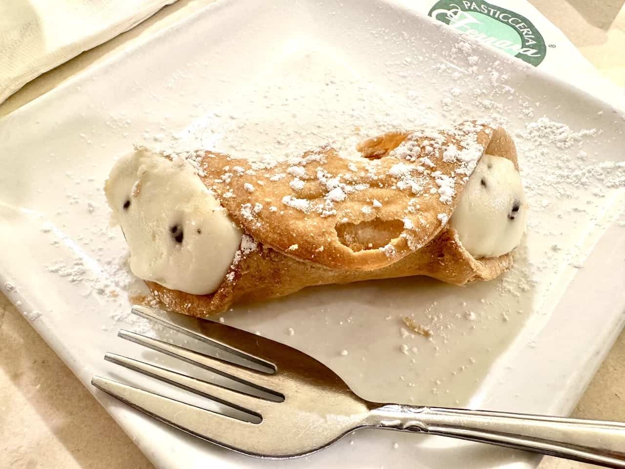 ferrara cannoli