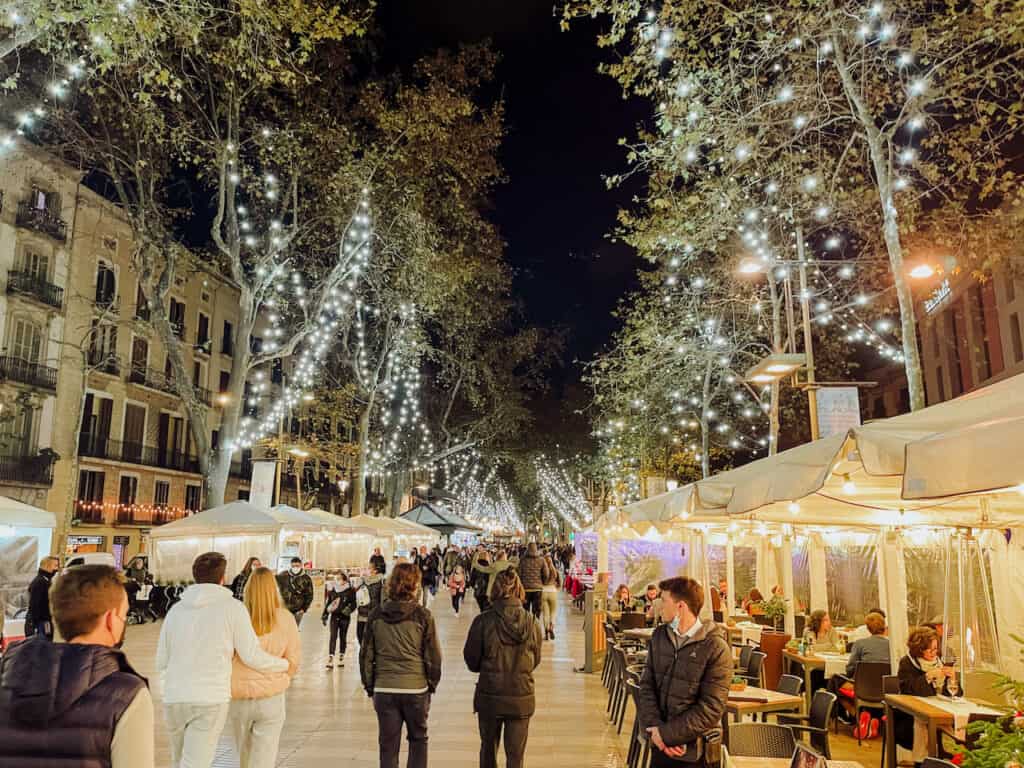gothic quarter at christmas