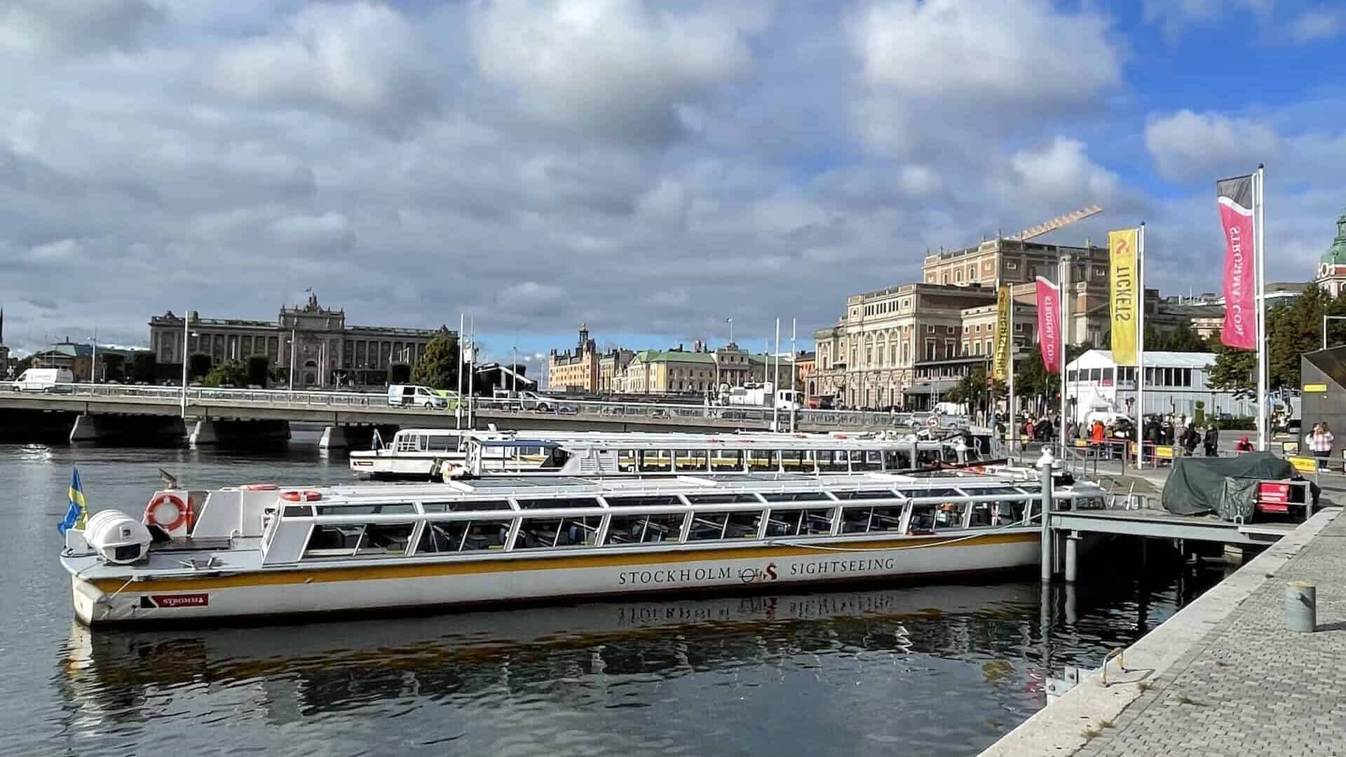 stromkajen ferry tourist