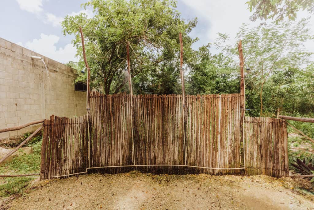 suytun cenote showers