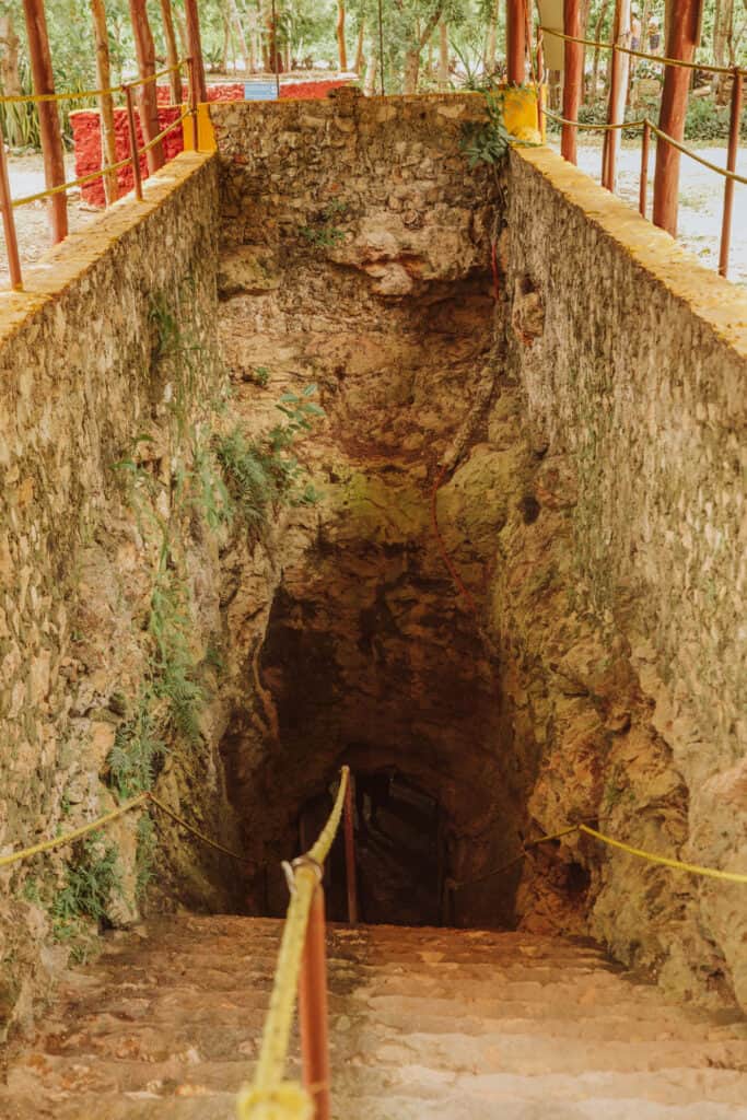 suytun cenote entrance