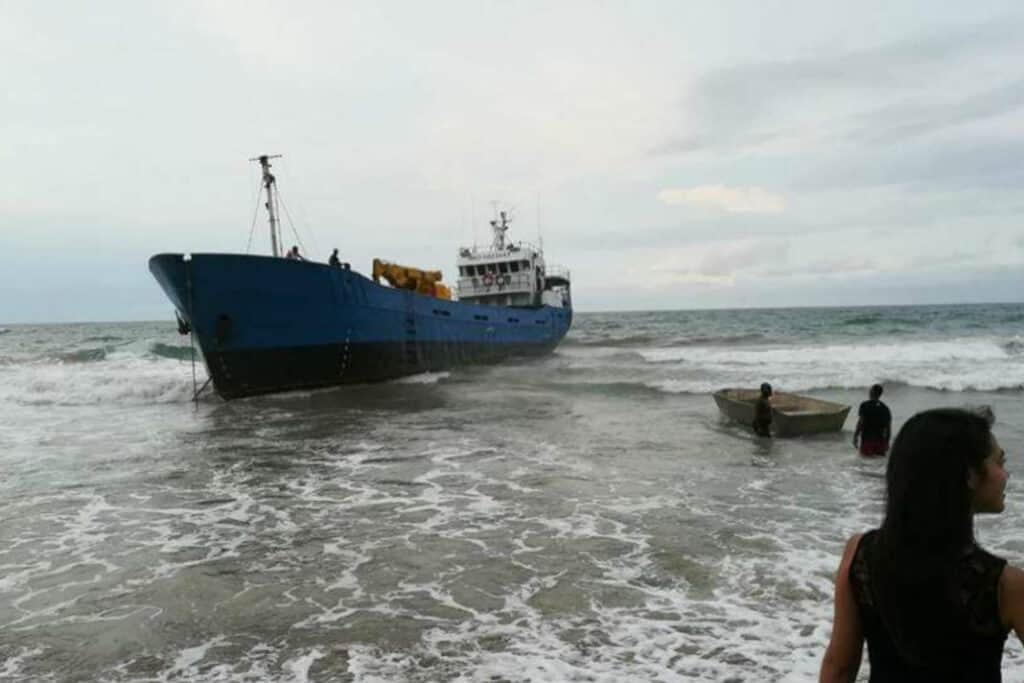 manzanillo beach cargo ship