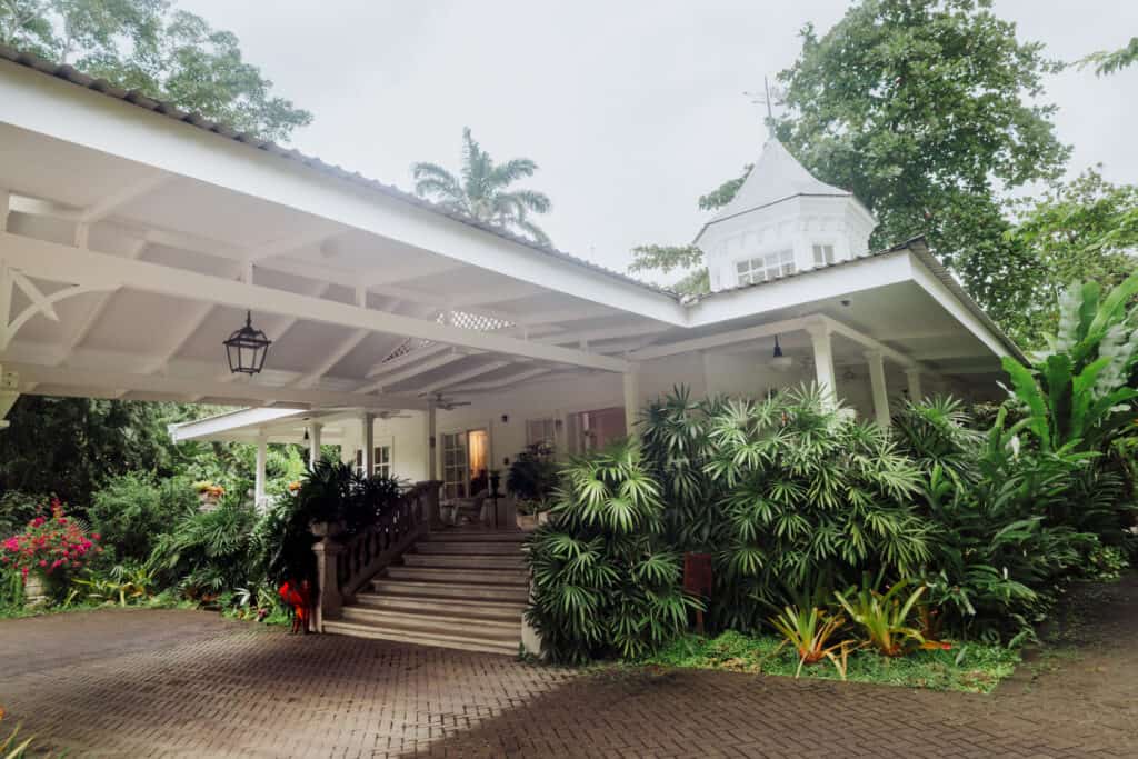 aguas claras lobby