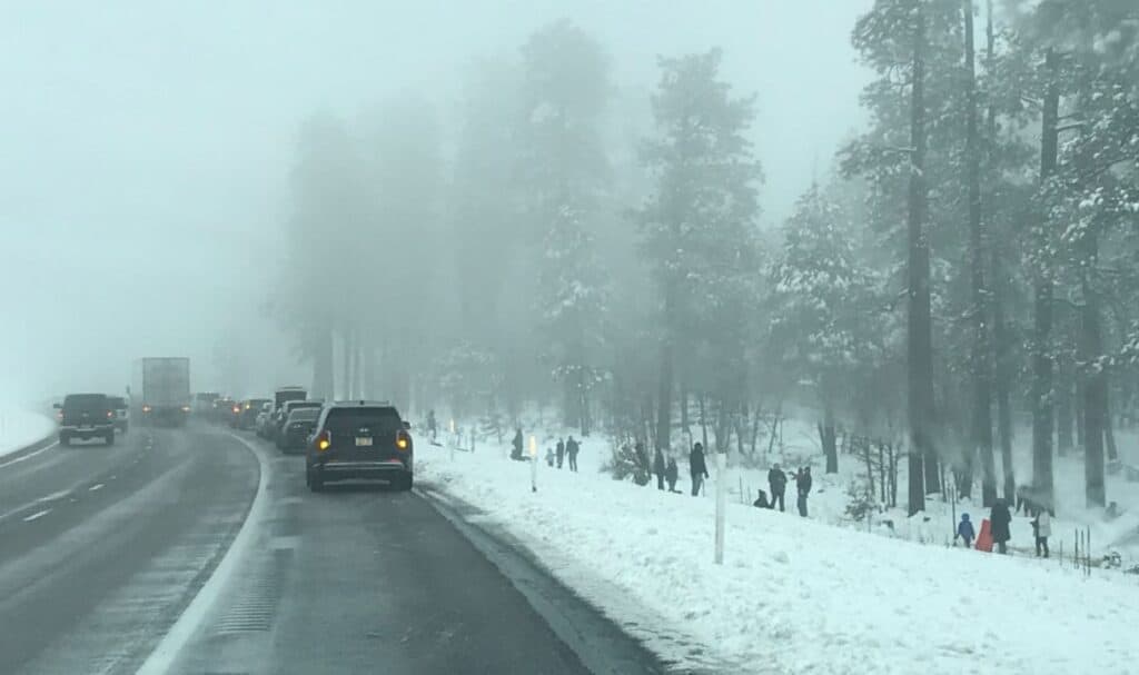 does it snow in arizona