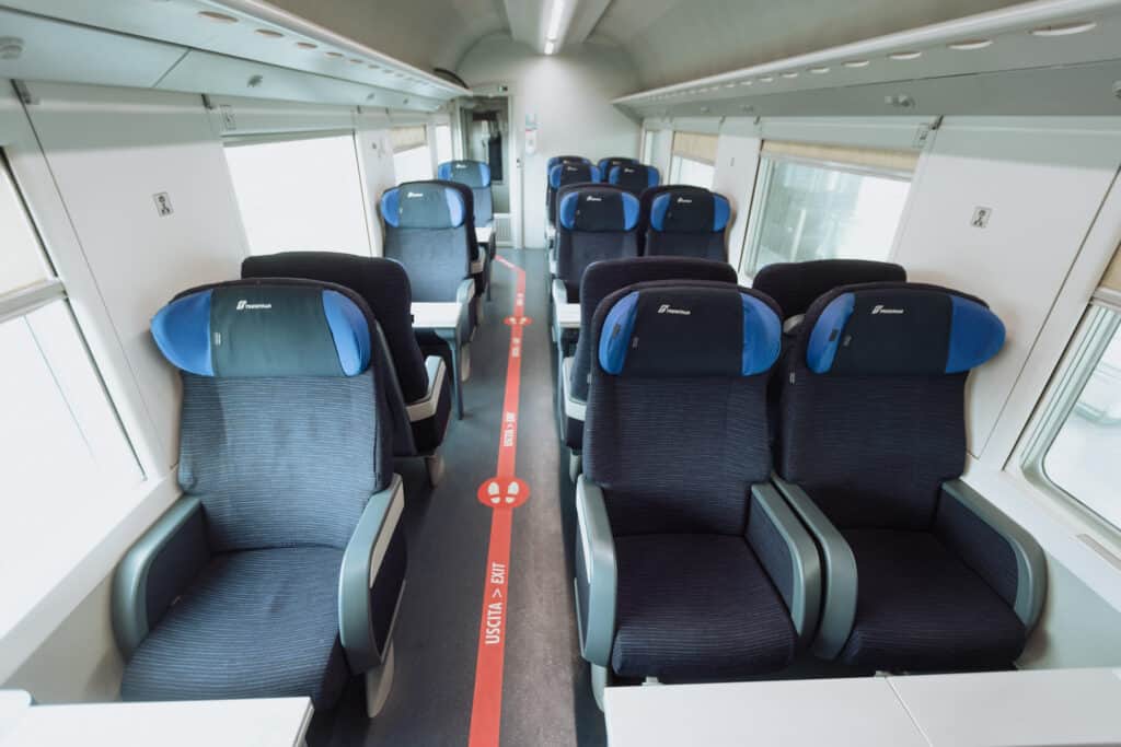 italy first class train