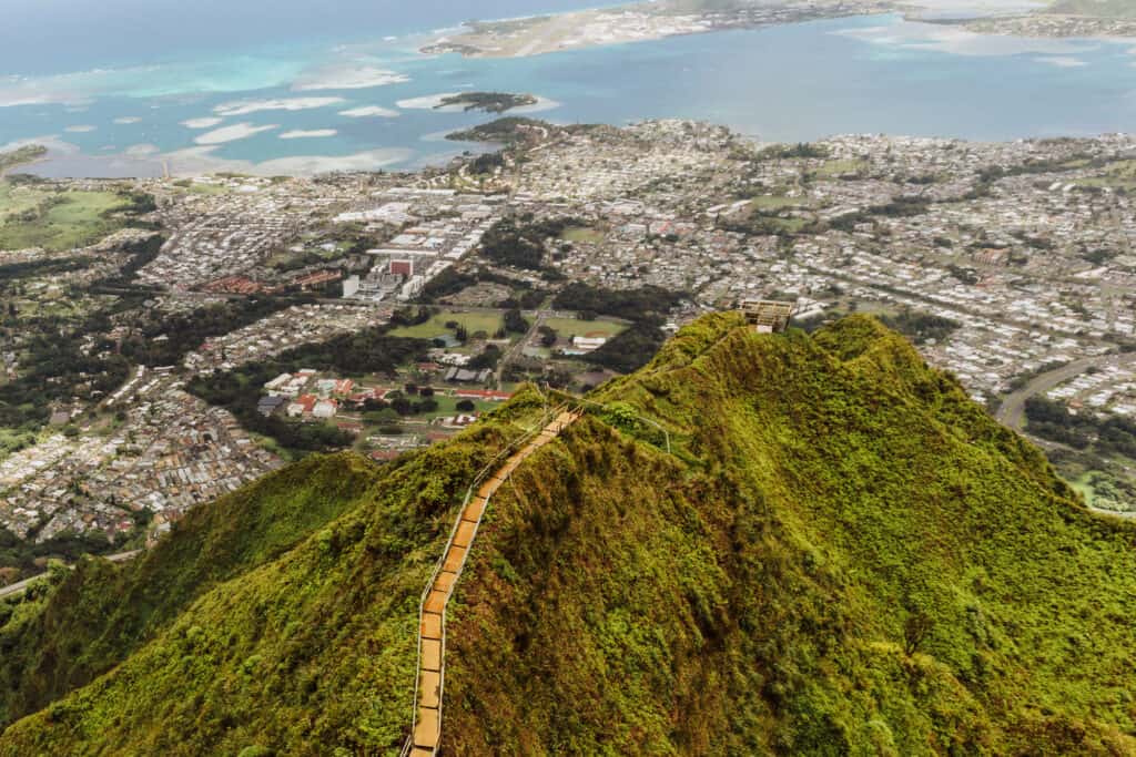 stairway to heaven hawaii peak view