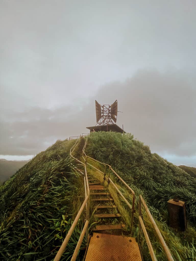 stairway to heaven hawaii radio tower