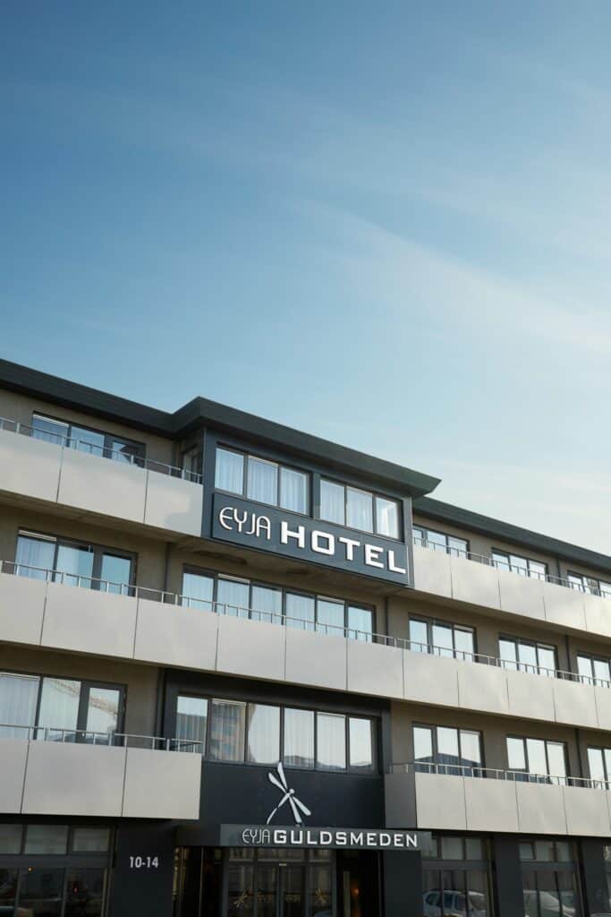 eyja guldsmeden iceland hotel