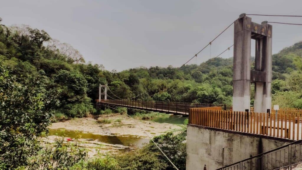shifen suspension bridge taiwan