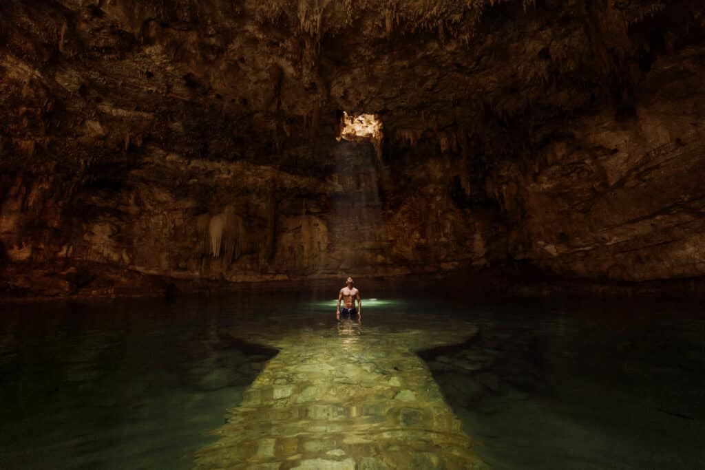 suytun cenote valladolid sun beam
