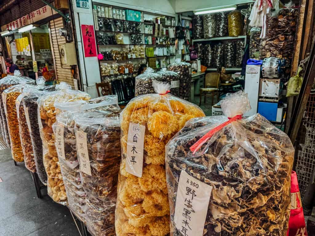 Wulai old street mushrooms
