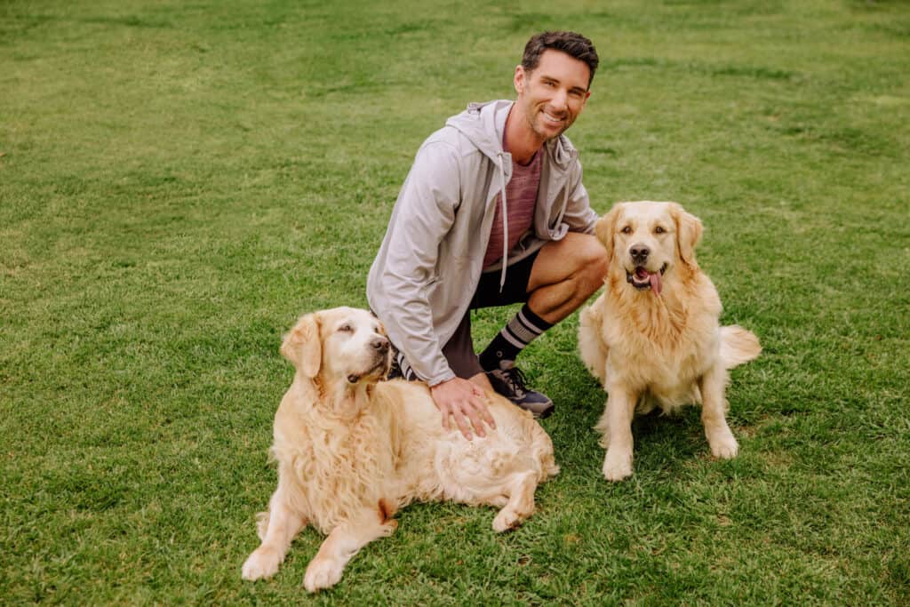 Jared Dillingham with the dogs at Sensi Azores Nature and Spa