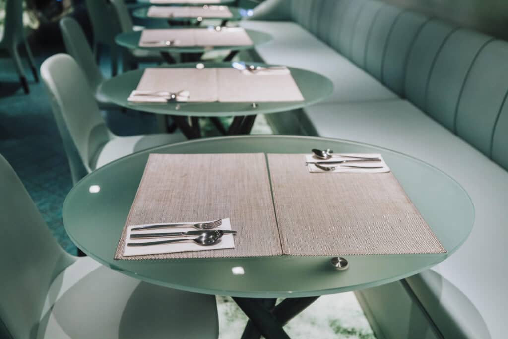 WC BY THE BEAUTIQUE HOTELS RESTAURANT TABLES