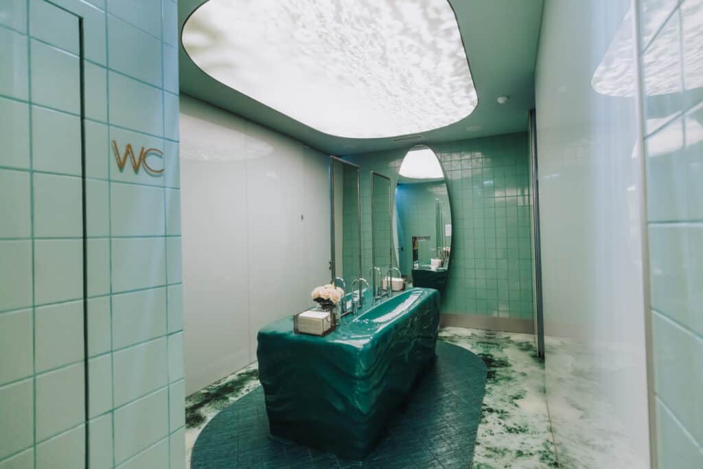 WC BY THE BEAUTIQUE HOTELS BATHROOM