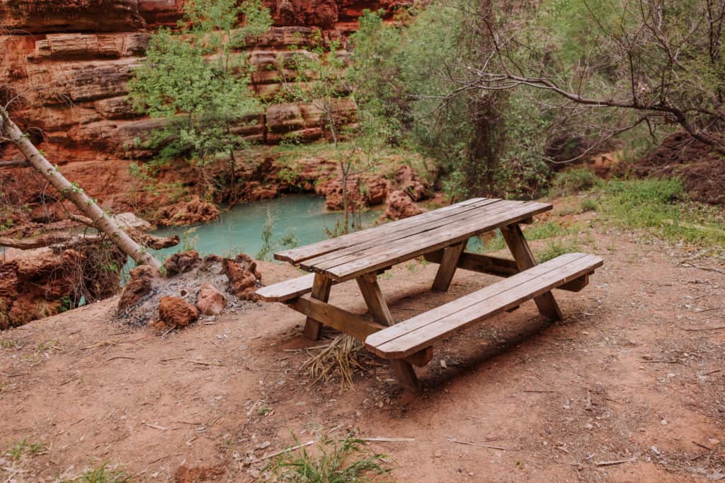 beaver falls picnic table