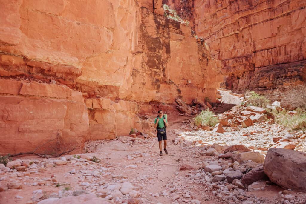 jared dillingham hiking to havasupai falls