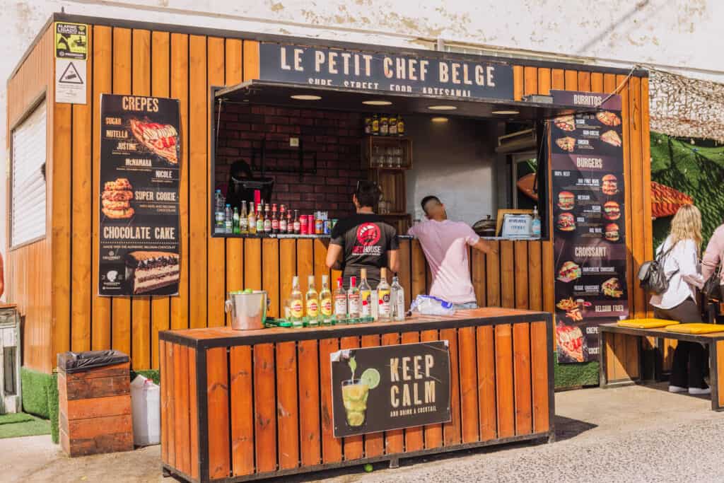 Nazare food options near the beach