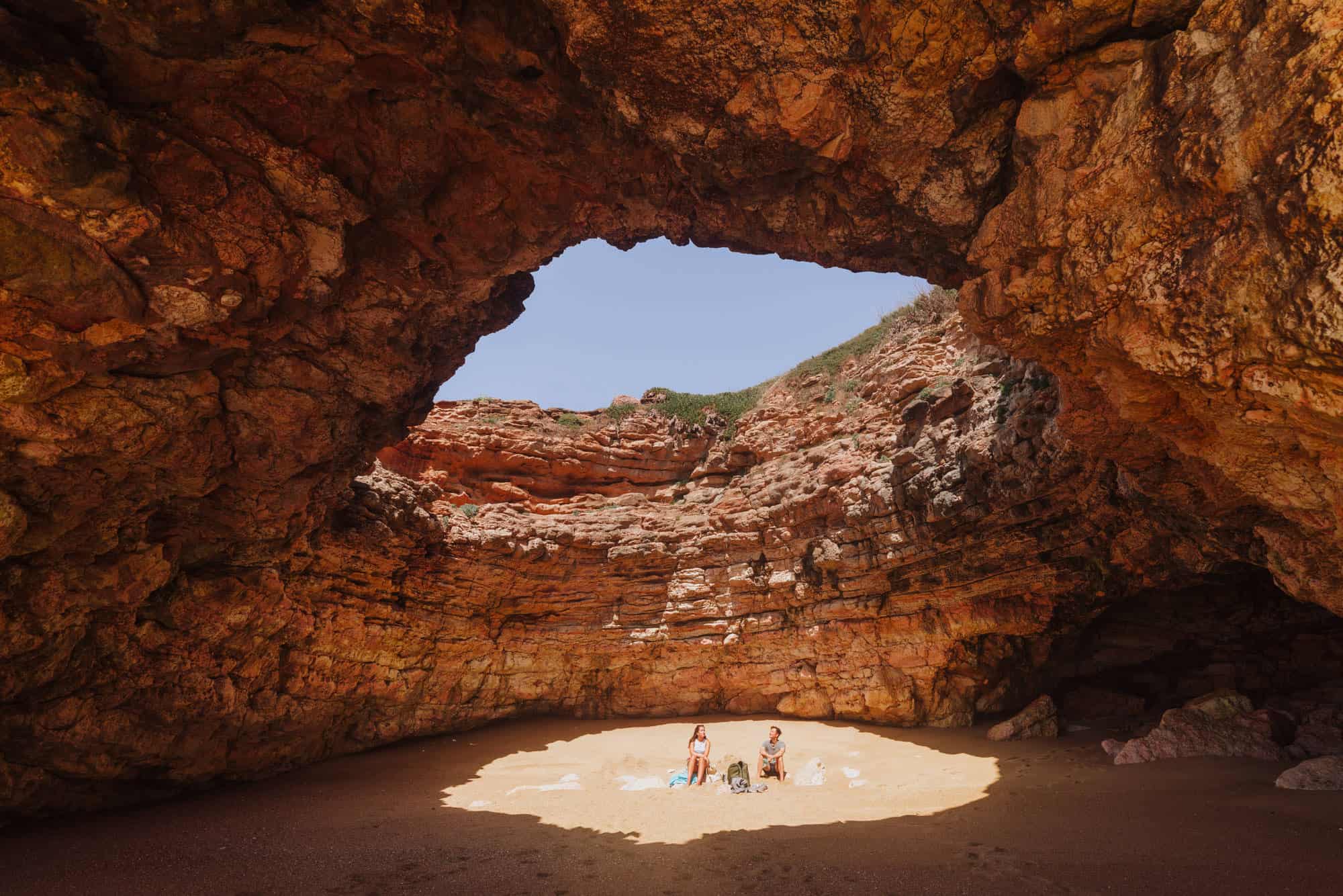 Praia do Norte Nazare cave