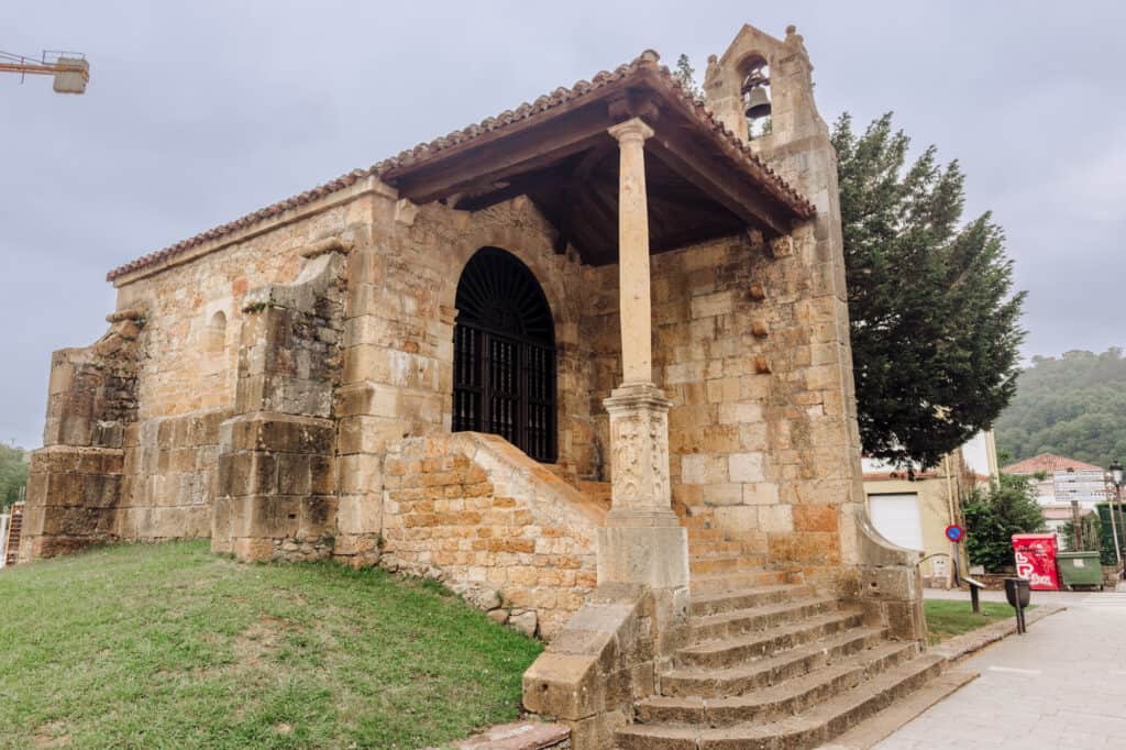 Santa Cruz Chapel in cangas de Onis