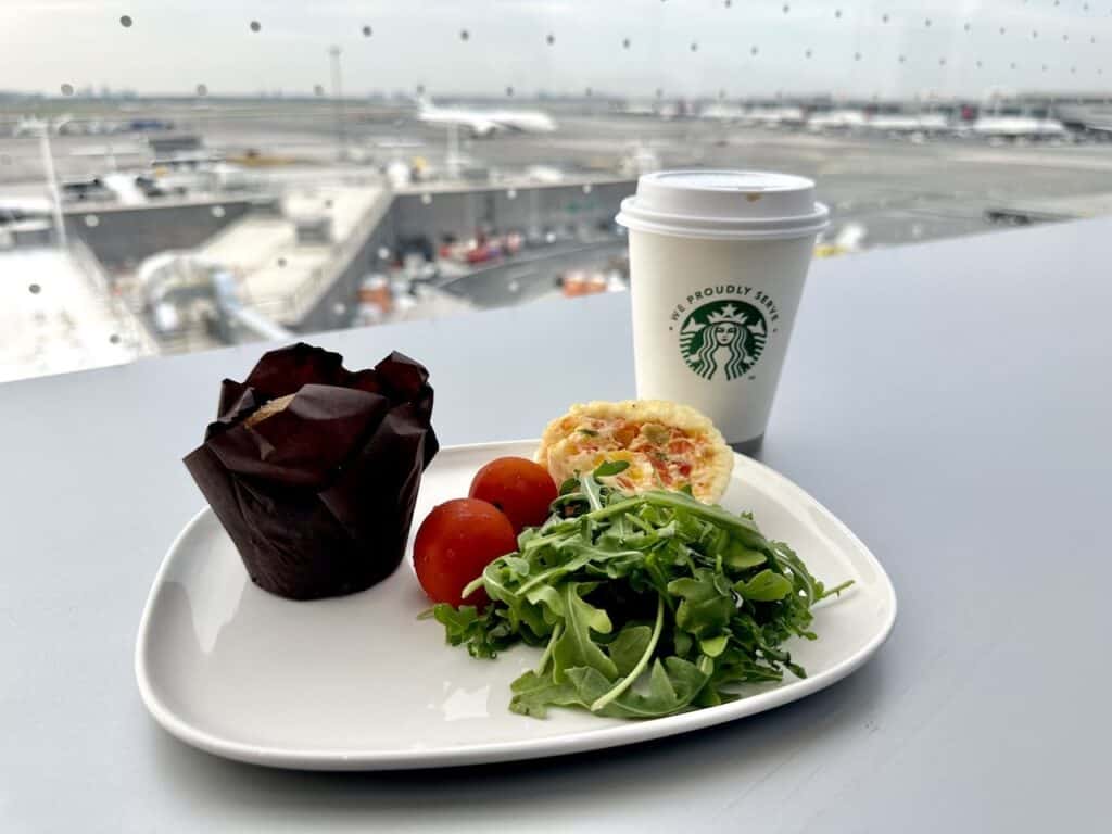 Breakfast at the Delta Sky Club