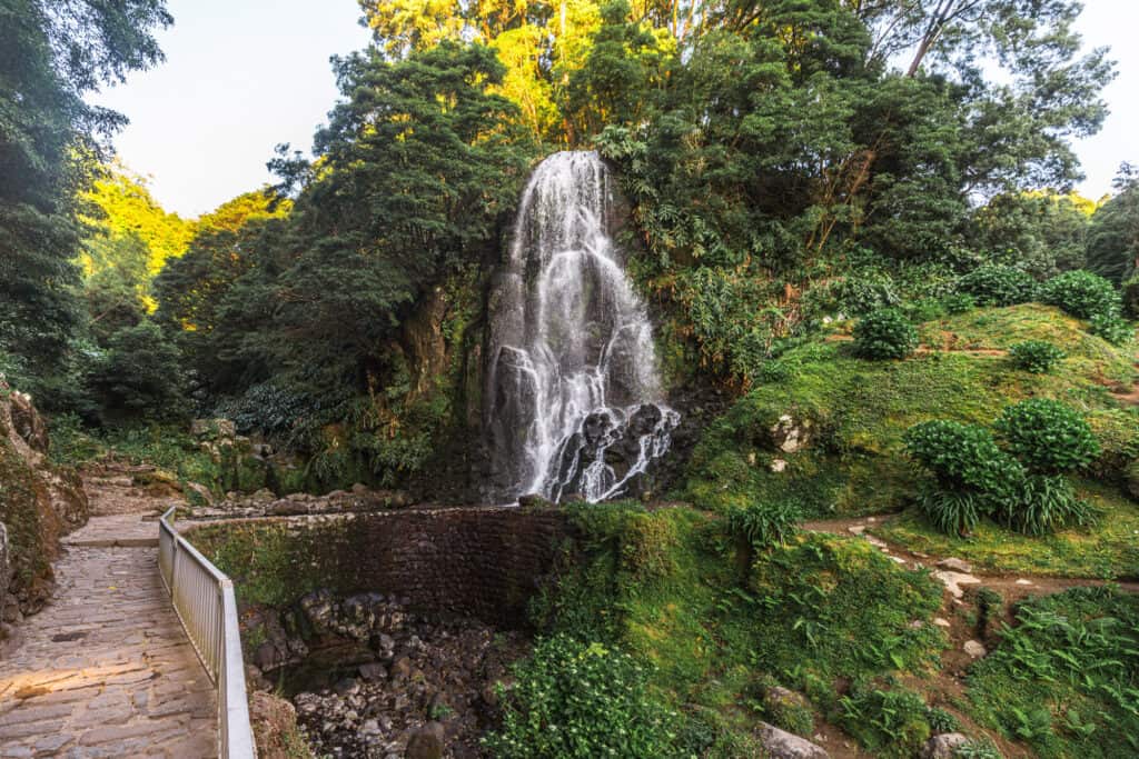 Hiking in the Azores: Ribeira dos Caldeirões