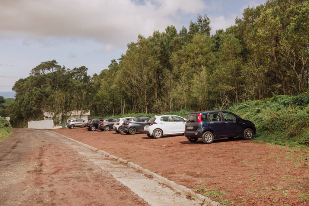 Waterfall São Miguel parking