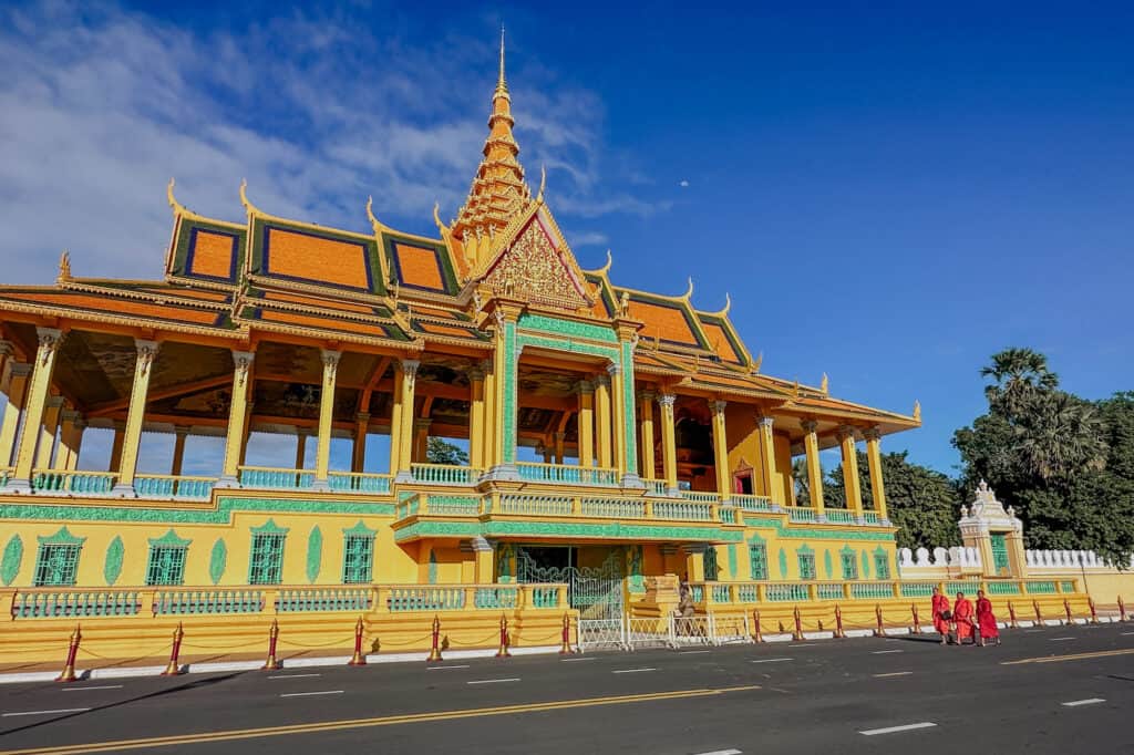 Phnom Penh temple