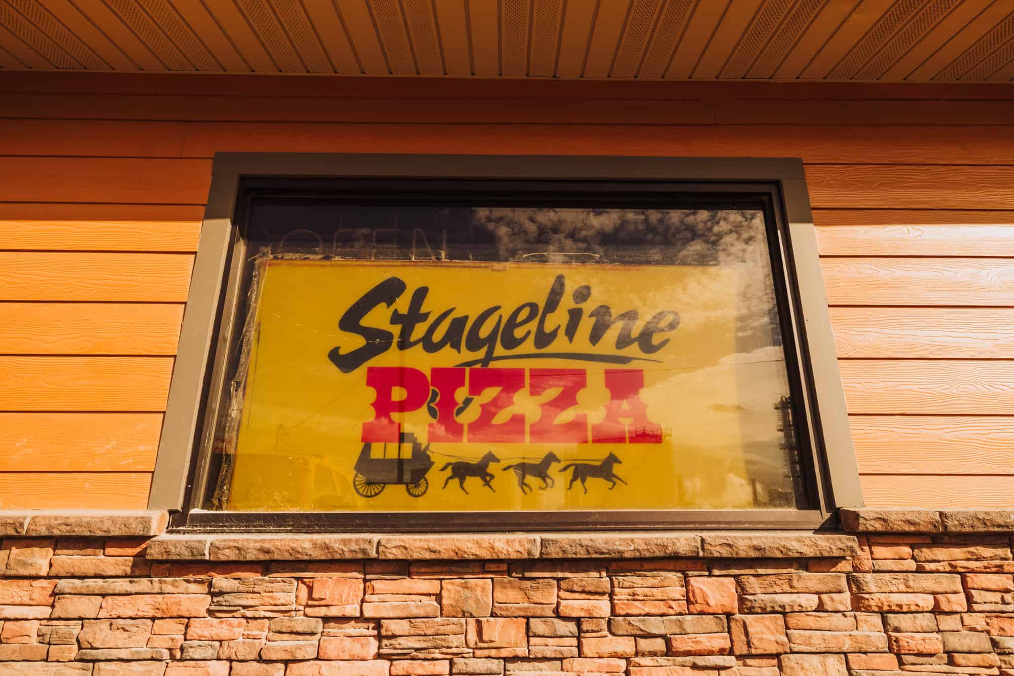 Stageline Pizza in Great Falls