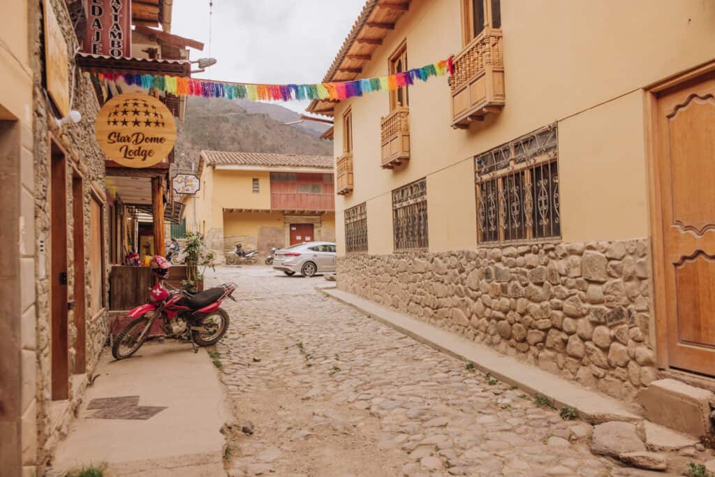 Ollantaytambo cobblestone streets