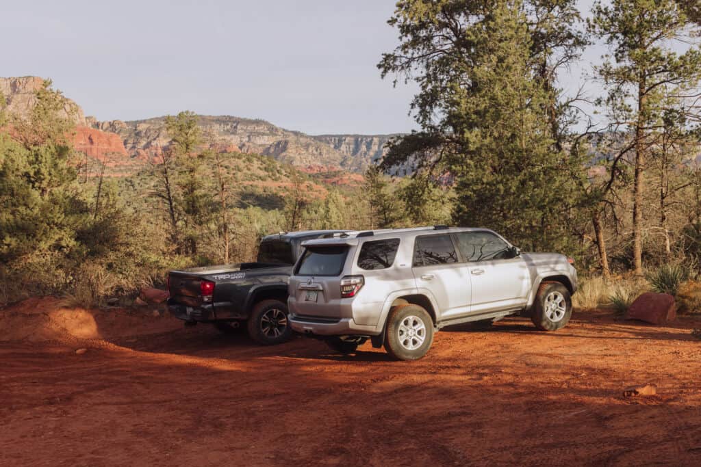 4x4 parking in Sedona on the Dry Creek trail