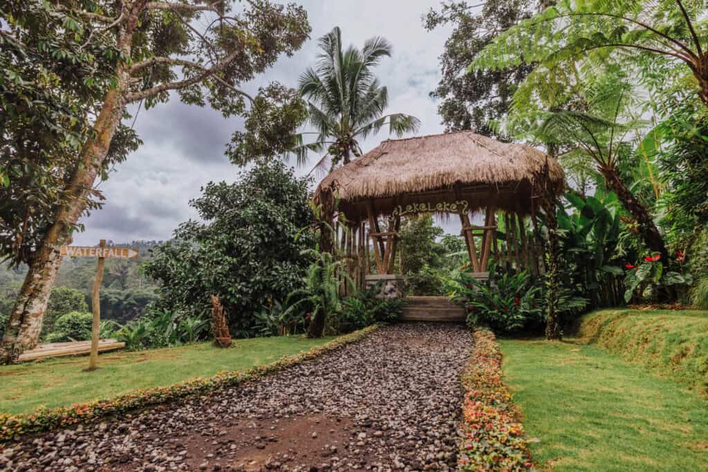 Entrance to Leke Leke