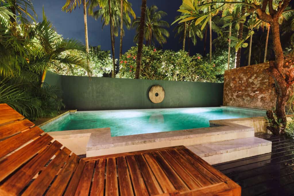 Quinci Villas Resort private pool