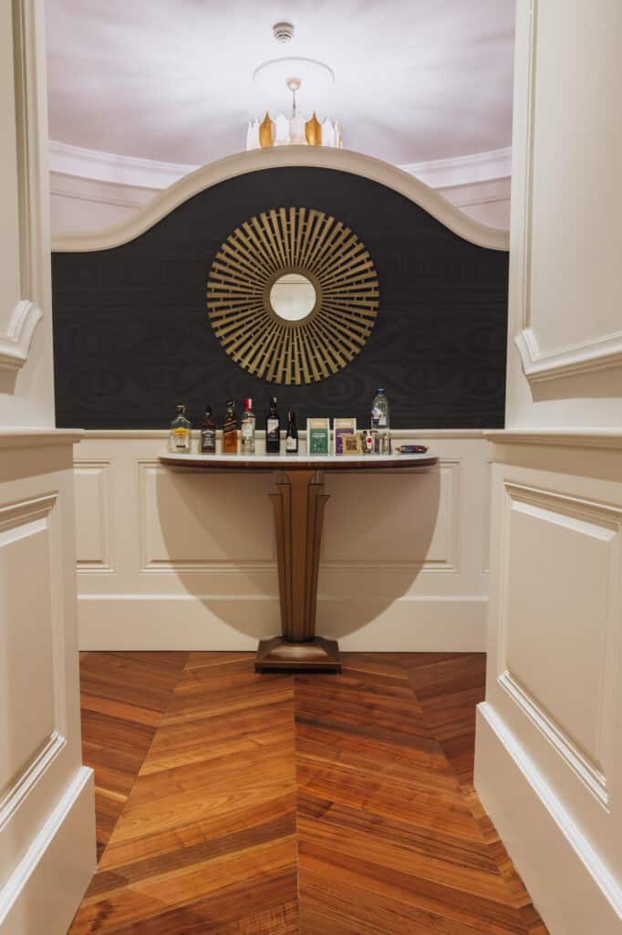 Decor and chevron floor in the Istanbul hotel