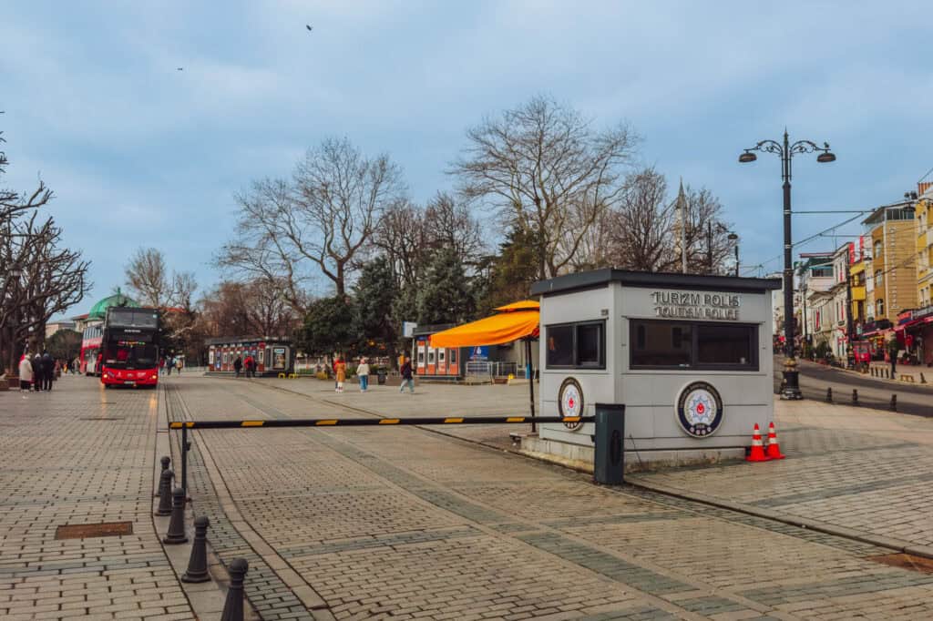 Police keeping a touristy part of Istanbul safe