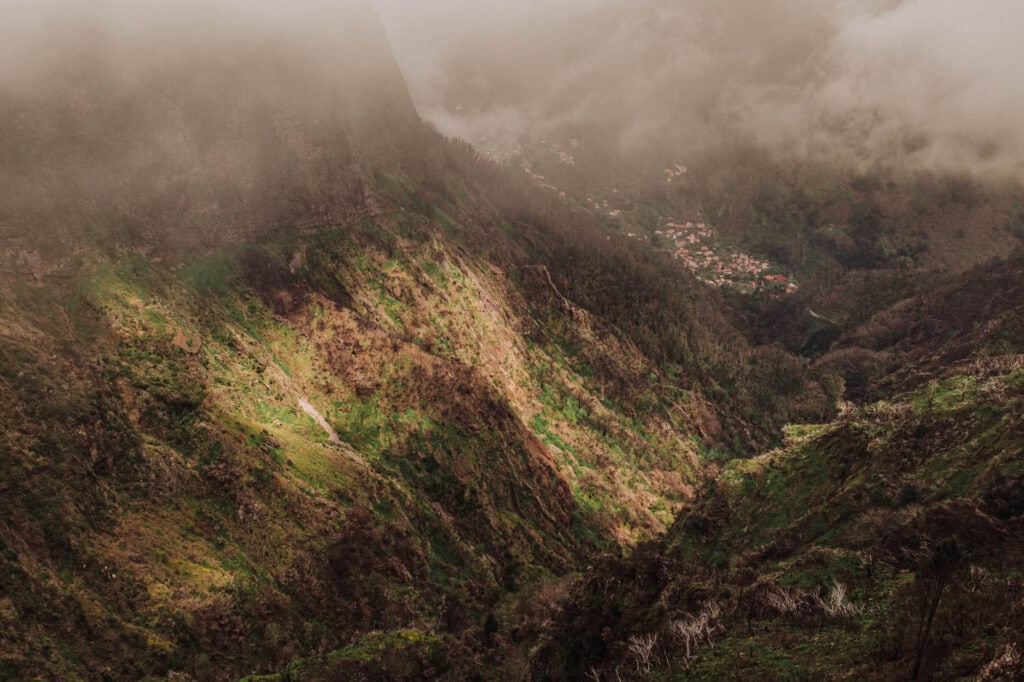 A view from the PR 12 of Curral das Freiras (village)