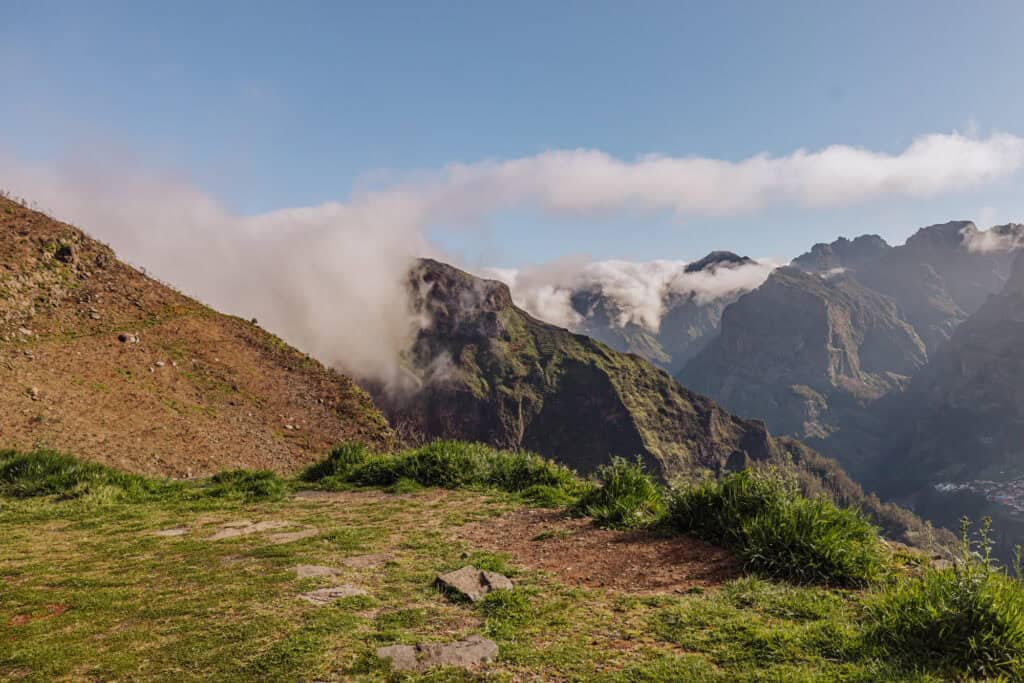 The PR12 Trail with views