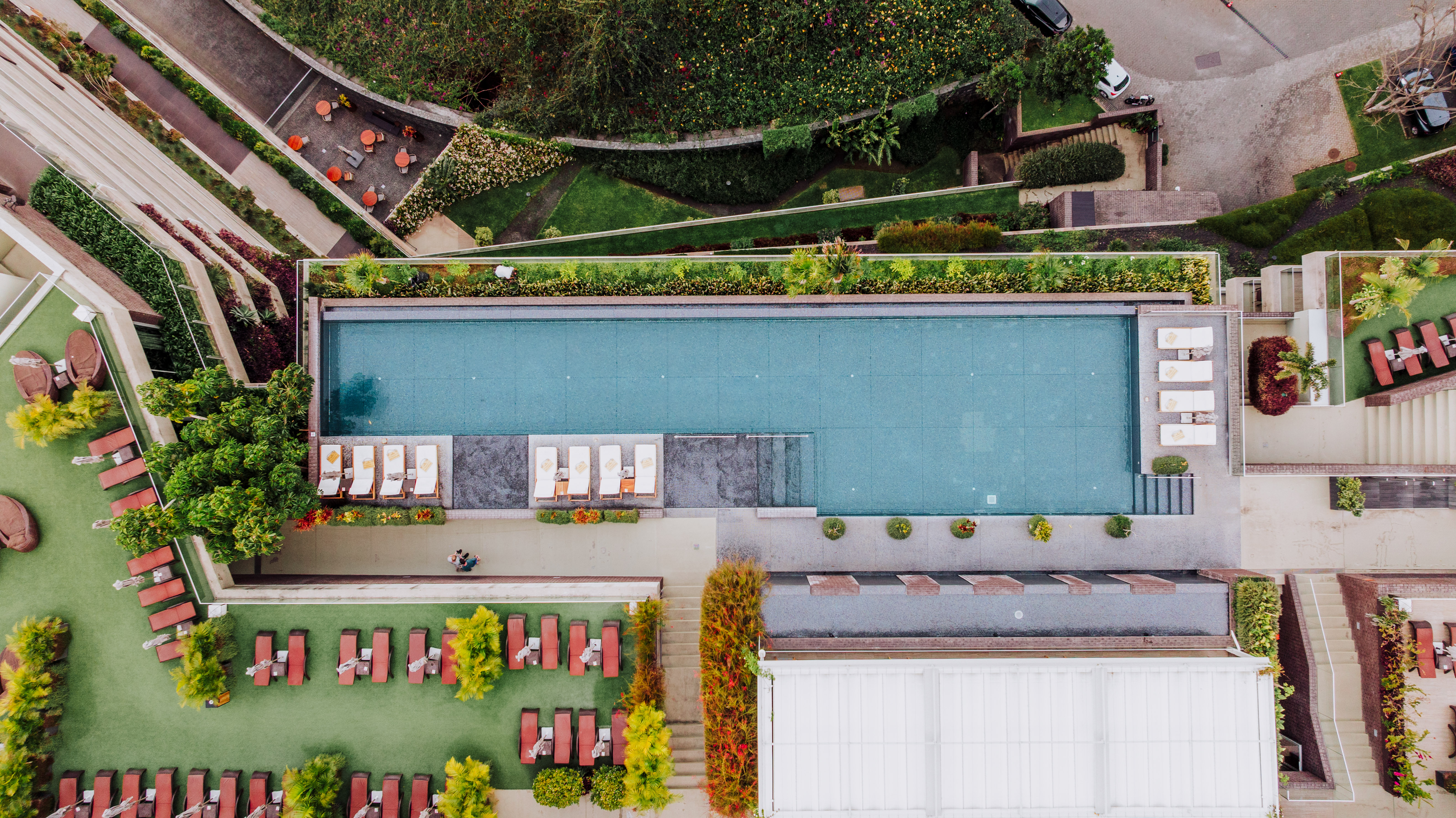An aerial view of the infinity pool at Saccharum