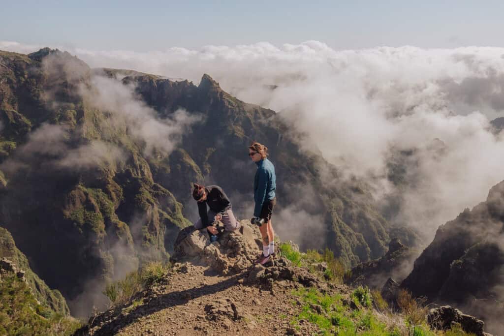 hiking PR1 on Madeira: Pico do Areeiro
