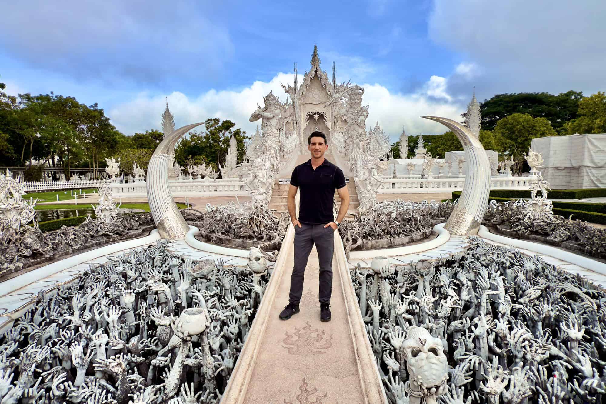 Jared Dillingham at Wat Rong Khun