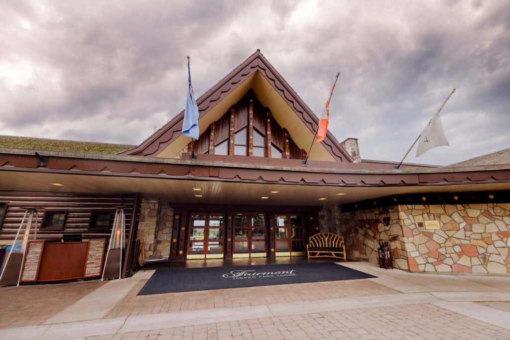 The Fairmont Jasper Park Lodge entrance in autumn
