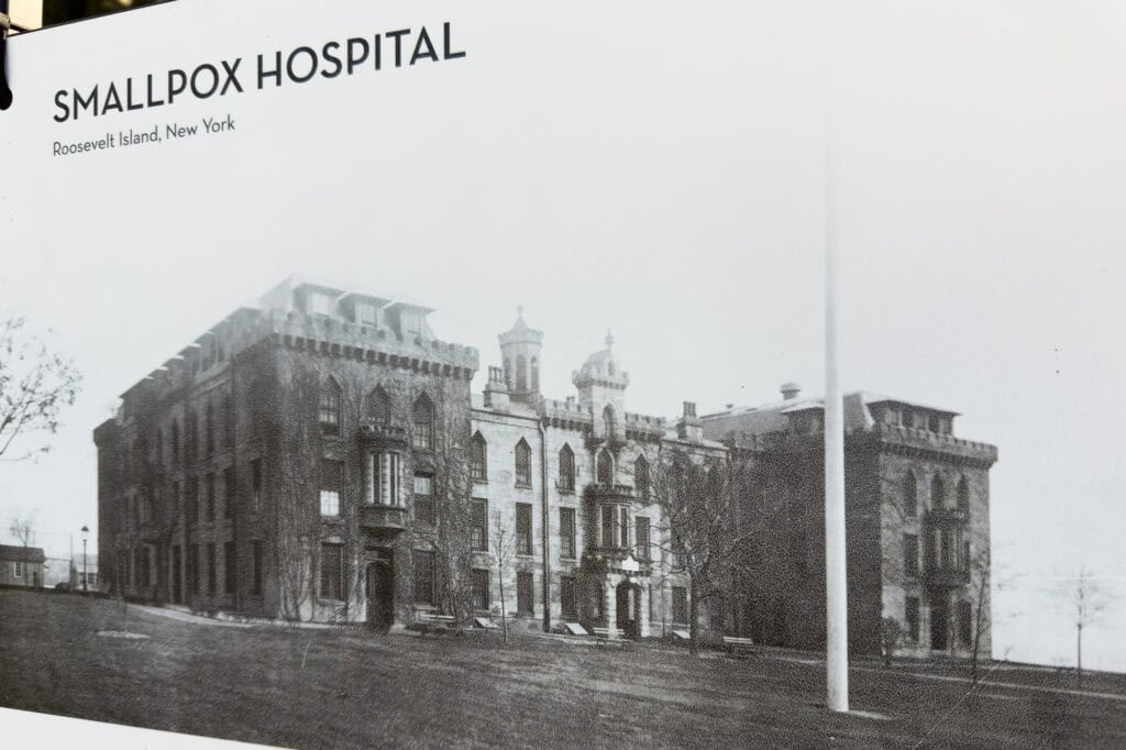Historic picture of the old asylum hospital on Roosevelt Island
