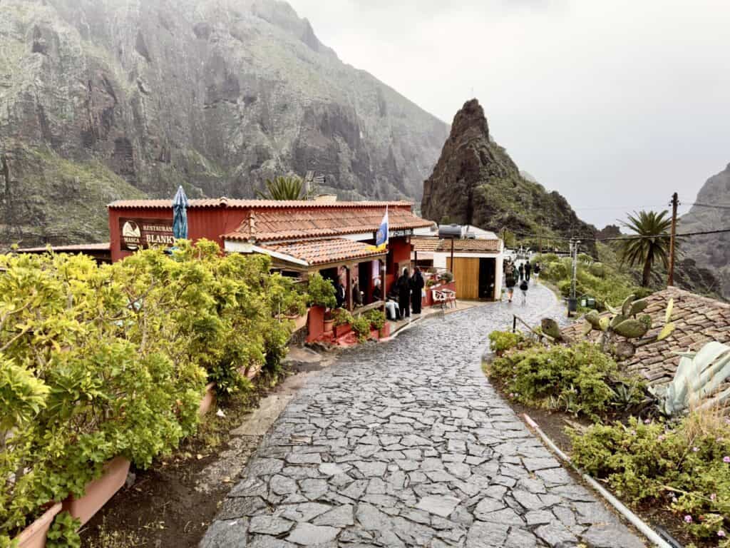 Restaurants and cafes in Masca