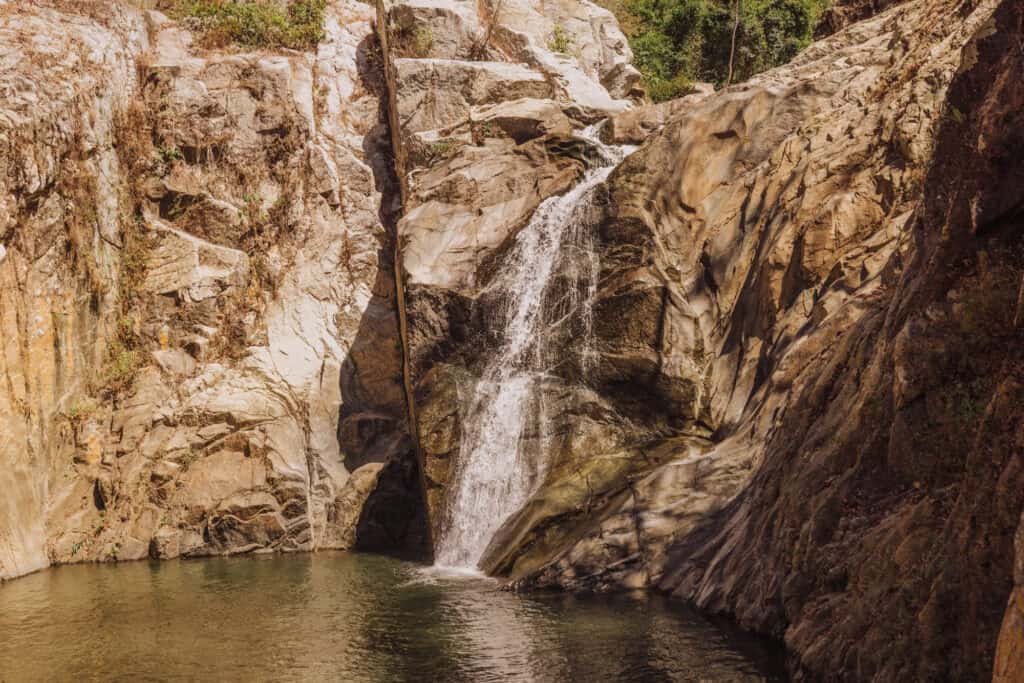 A waterfall on a hike near Quimixto