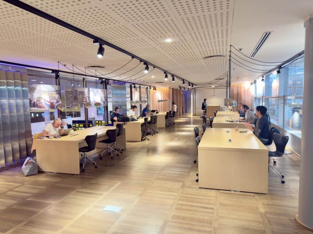 Desks in the workspace at the SAS lounge in Copenhagen